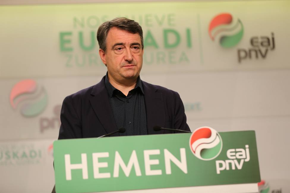 PNV reprocha que se usara a Euskadi en el debate como arma arrojadiza y advierte, de nuevo, de un pacto PSOE-Cs