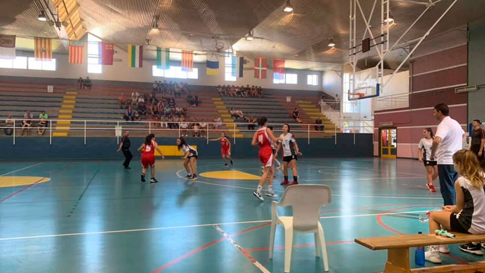 Imagen de un partido del Bahía de Mazarrón cadete femenino (FACEBOOK: Bahia Mazarrón Basket)
