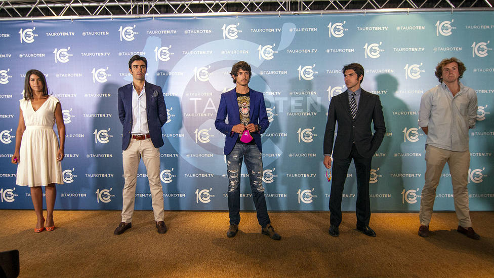 Lea Vicens, Perera, Castella, Cayetano y Román durante la presentación de TauroTen