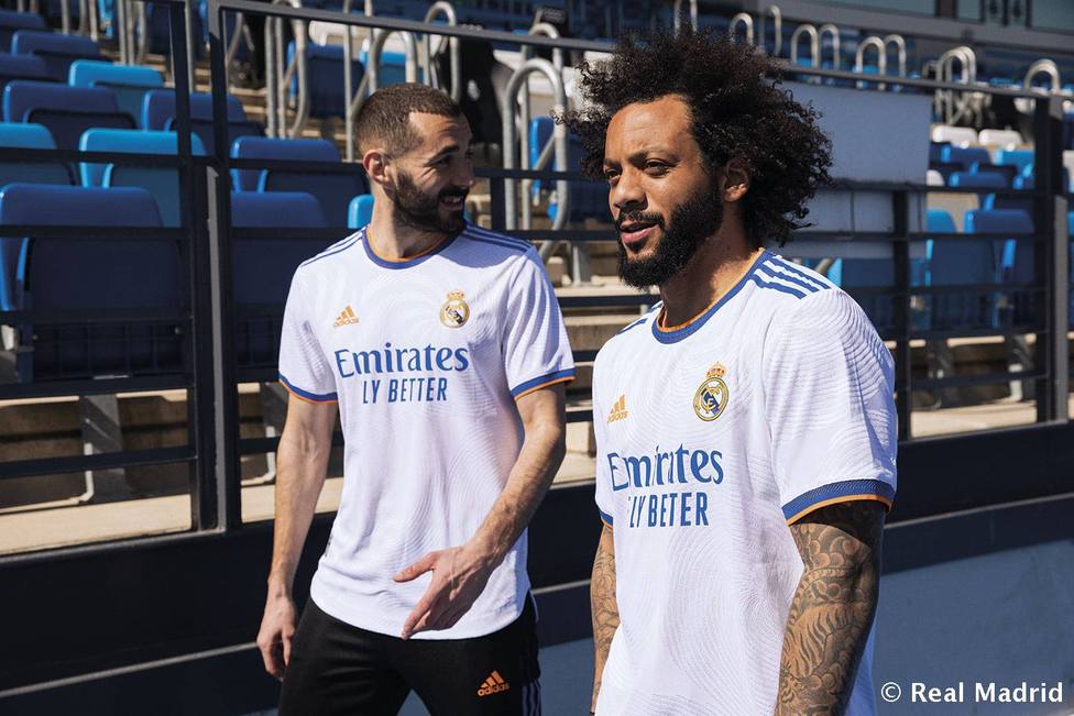 Benzema y Marcelo con la nueva camiseta