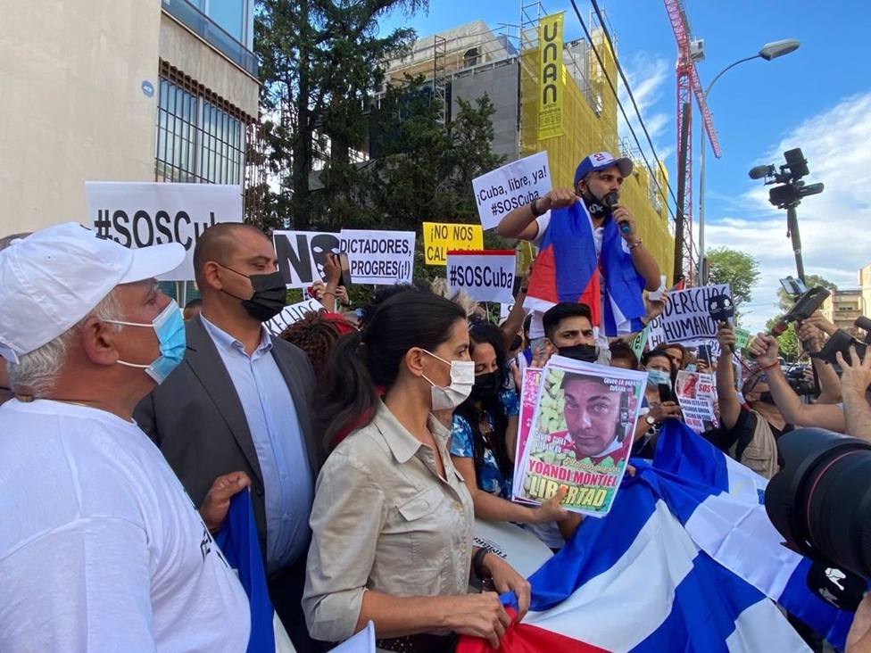 400 manifestantes se concentran en Madrid por la situación que atraviesa Cuba