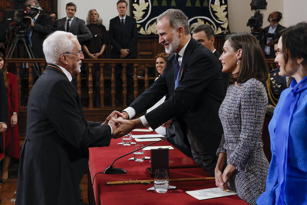 El escritor español Luis Mateo Díez recibe hoy el Premio Cervantes 2023