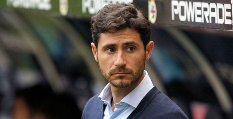 El Deportivo de la Coruña rescinde el contrato de Víctor Sánchez del Amo