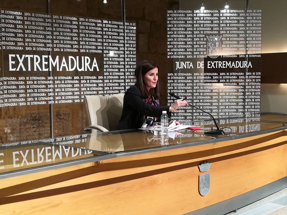 La Junta de Extremadura envía su reconocimiento a Susana Díaz y recuerda que el PSOE ha sido el más votado