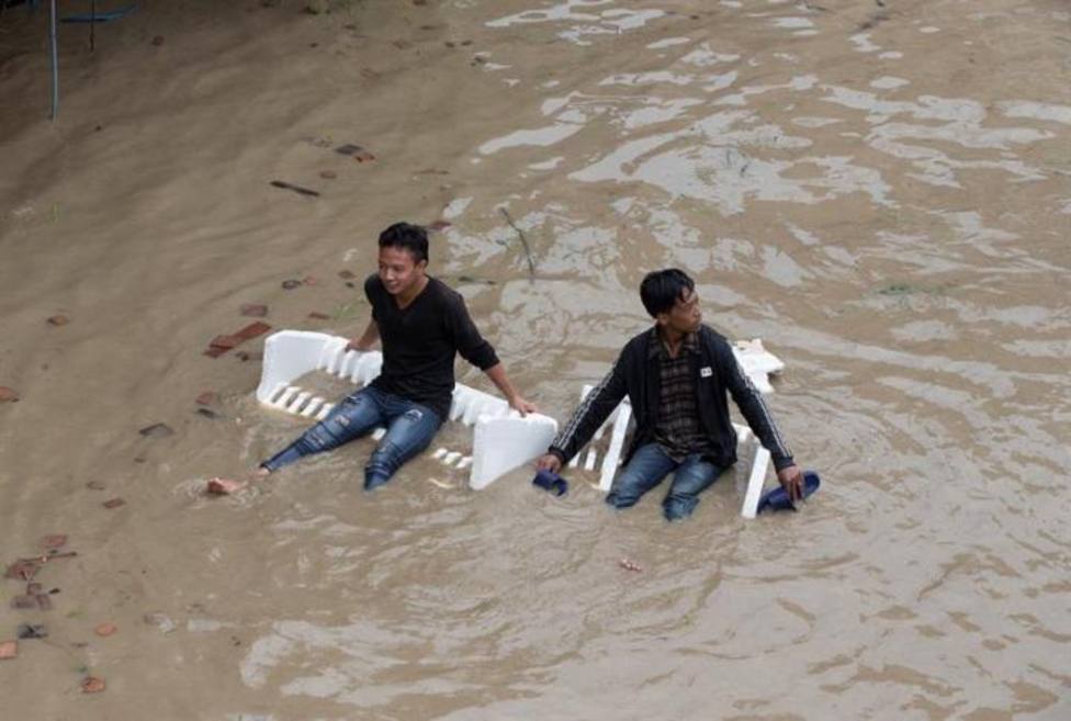 Al menos 25 muertos y más de 400 heridos a causa de las fuertes lluvias en Nepal