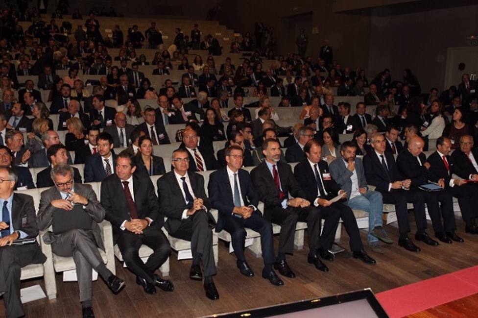 El rey, Pedro Sánchez y Pablo Casado participan en el Congreso de la Empresa Familiar en Murcia