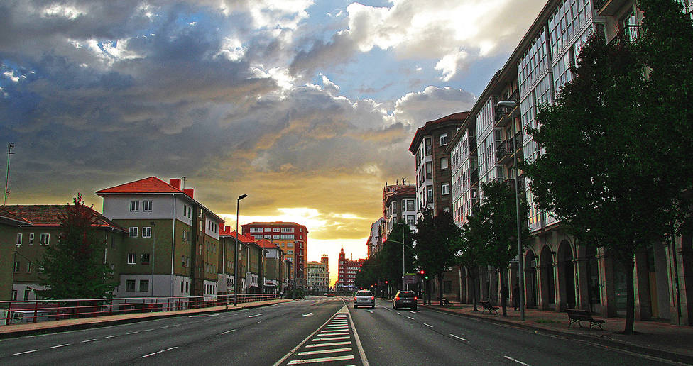 Foto de archivo de la carretera de Castilla, cerca de la plaza de España - FOTO: Pepe Mauriz