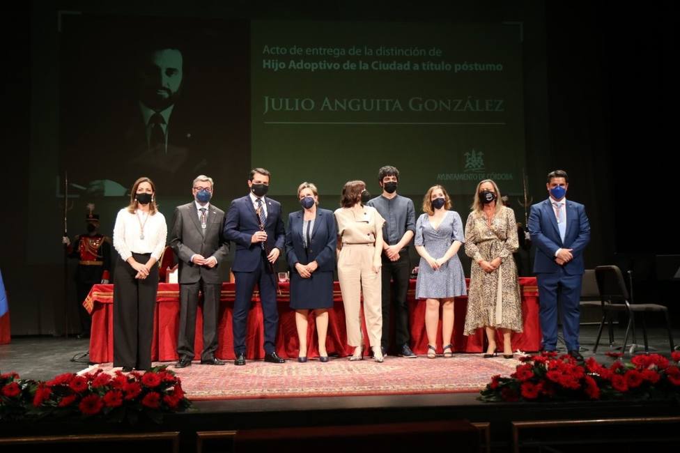 Un año sin Julio Anguita: así le recuerda su familia en un acto de reconocimiento póstumo