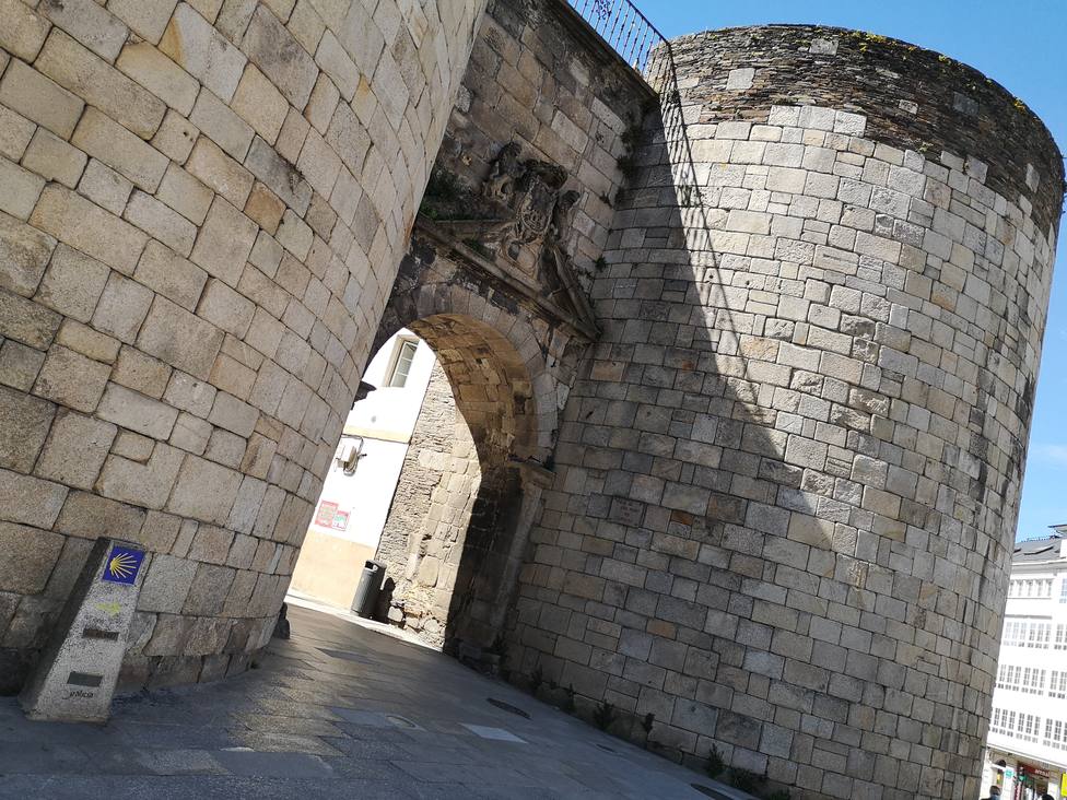 Entrada del Camino Primitivo de Santiago en el casco histórico de Lugo