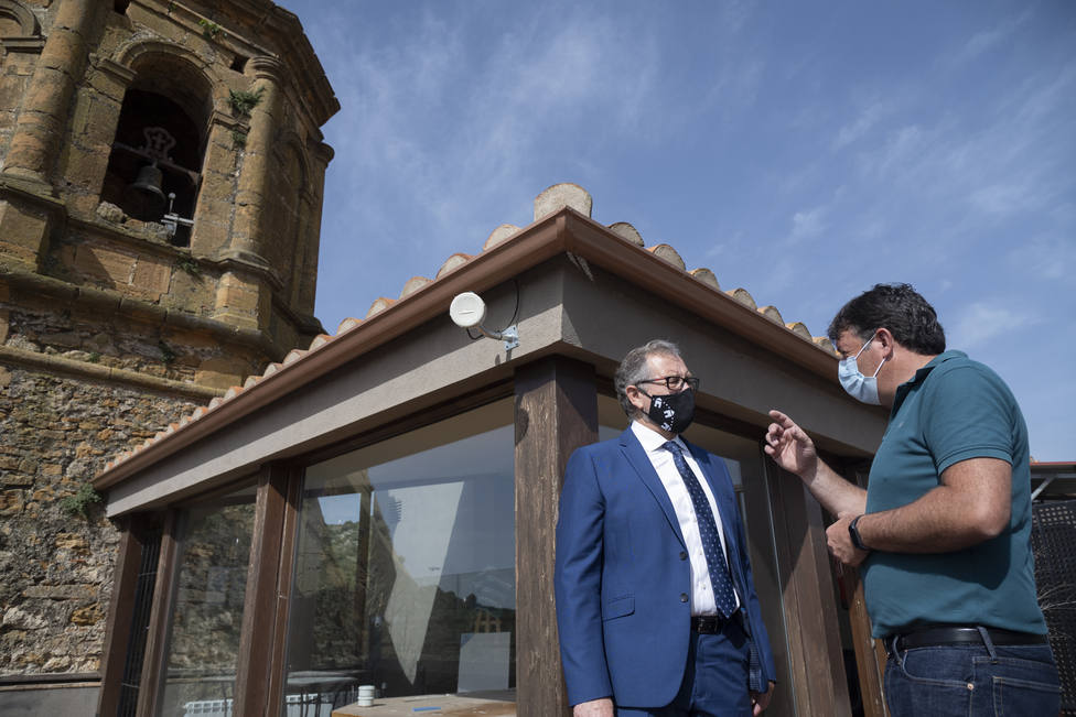 El presidente de la Diputación de Castellón ha visitado el hotel junto a Alfonso Arín, alcalde de La Serratell
