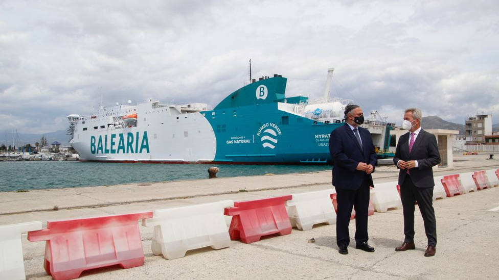 El Puerto de Motril ha suministrado a Balearia 2.740 toneladas de Gas Natural Licuado