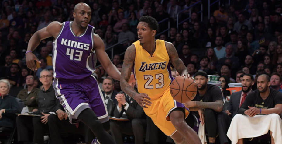 Los Ángeles Lakers intercambiaron a Lou Williams por Corey Brewer con los Rockets. Reuters.