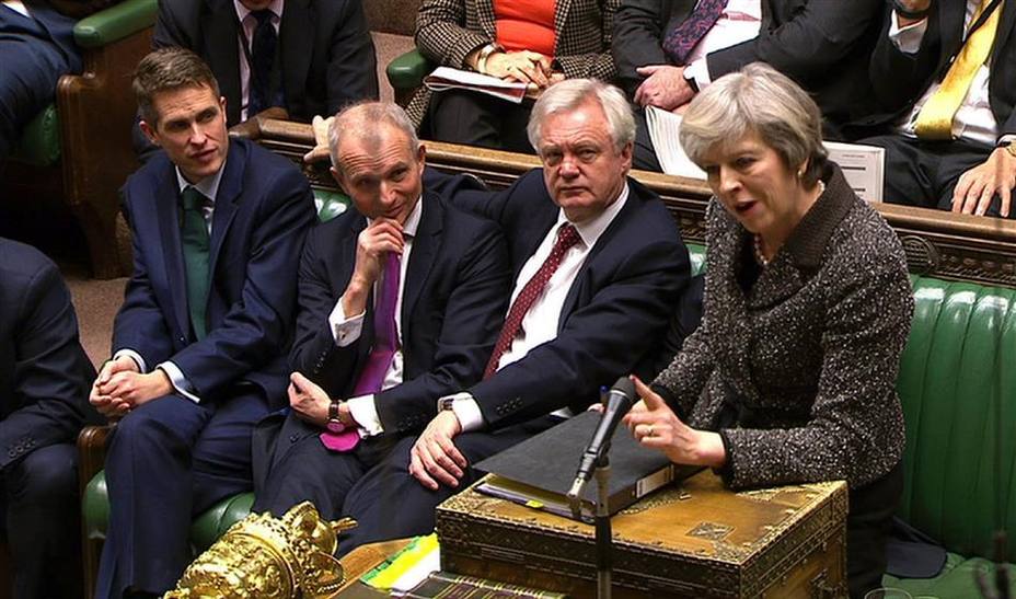 El Parlamento británico rechaza el acuerdo del Brexit de Theresa May