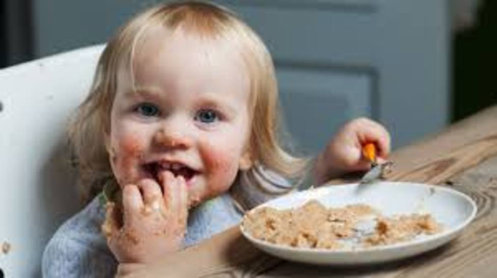 Condenados dos padres australianos por provocar desnutrición a su hija de un año con una dieta vegana estricta