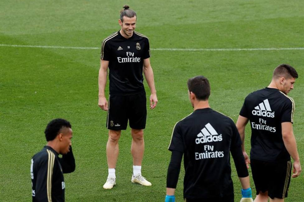 Bale regresa a una lista con siete bajas para París