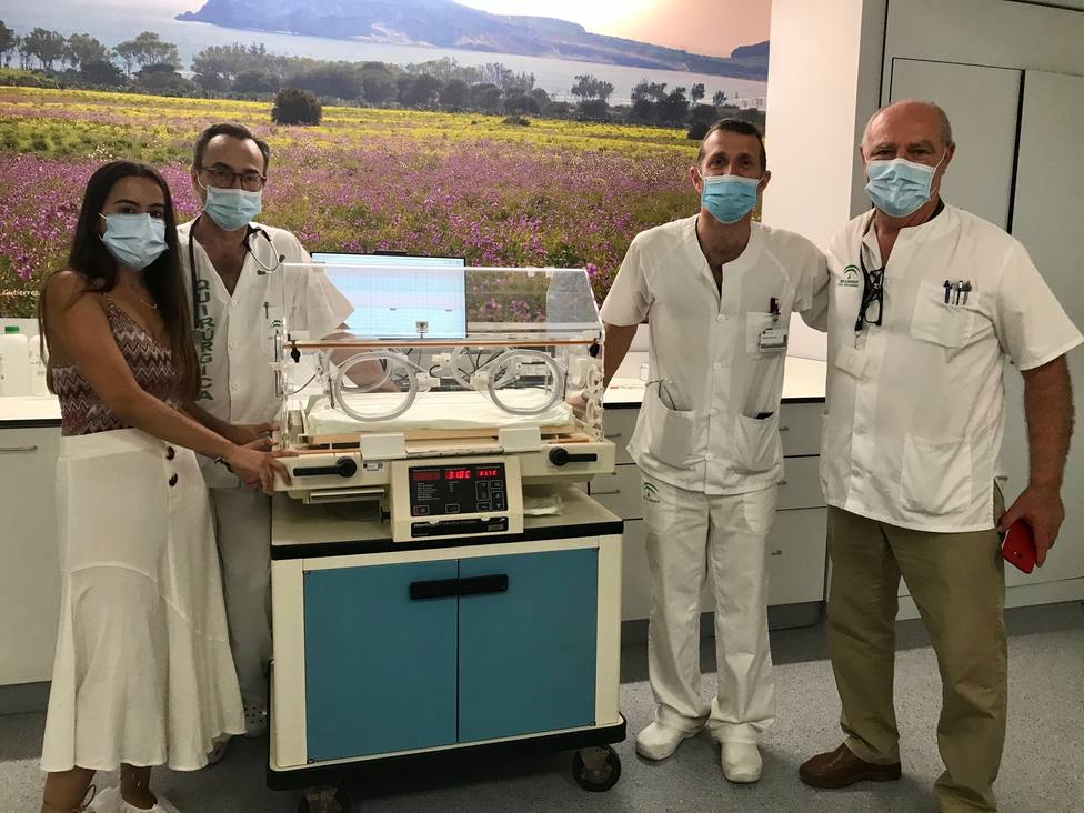 El Hospital Torrecárdenas de Almería dona seis incubadoras a un hospital saharaui