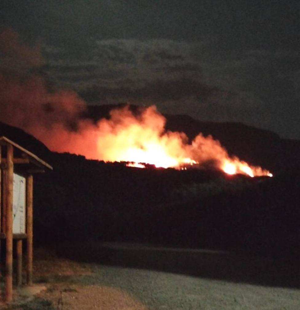 Un rayo provoca un incendio en Ribafrecha y Leza