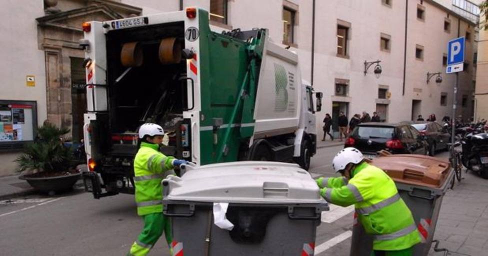 El Ayuntamiento de Barcelona pospone la segunda fase de la recogida de basura puerta a puerta