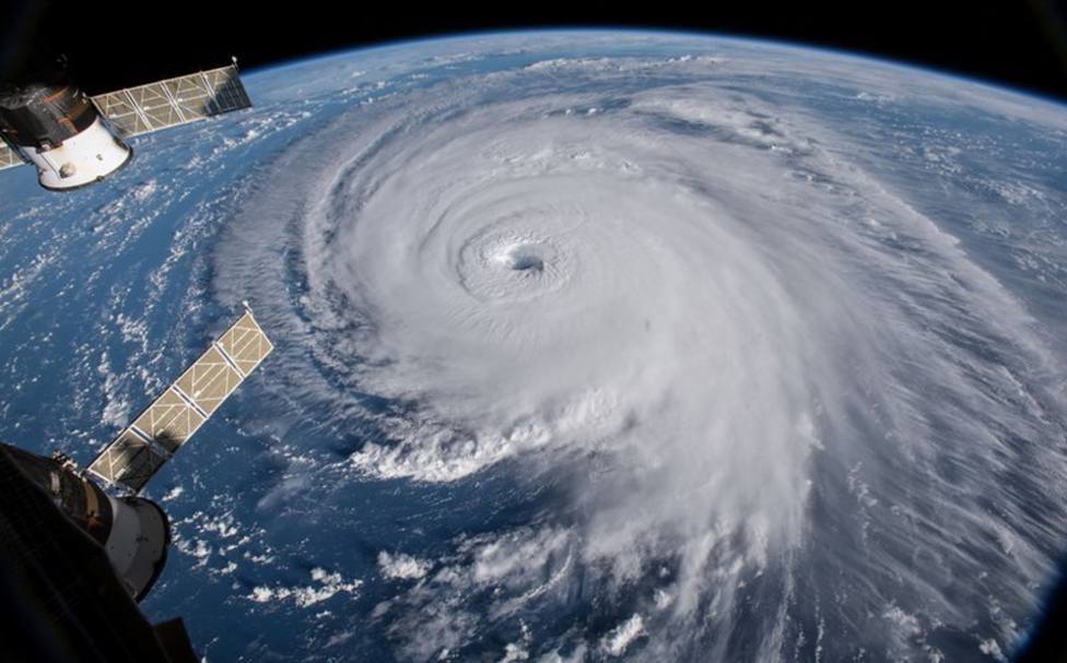 Un meteorólogo predice los efectos del huracán Danielle en España: Es lo más probable