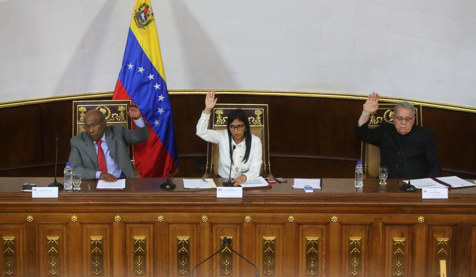 Constituyente adelanta a octubre las elecciones de gobernadores en Venezuela