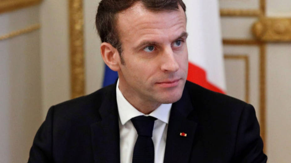 Macron subirá el salario mínimo y bajará impuestos para frenar las protestas
