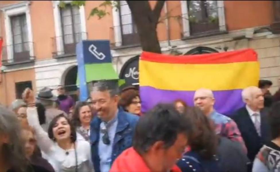 Un candidato socialista, presente en el acoso a una cofradía de Valladolid
