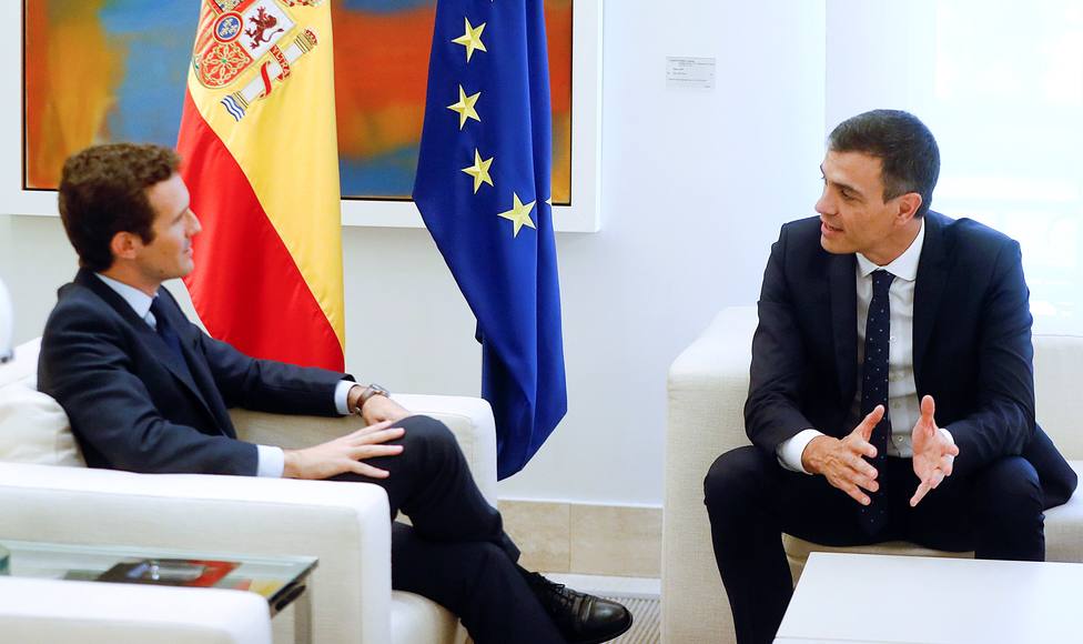 Sánchez se reunirá con Casado, Rivera e Iglesias por la situación en Cataluña