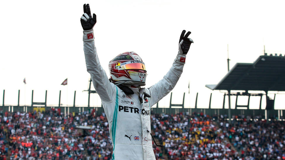 Lewis Hamilton celebra su triunfo en el GP de México. CORDONPRESS