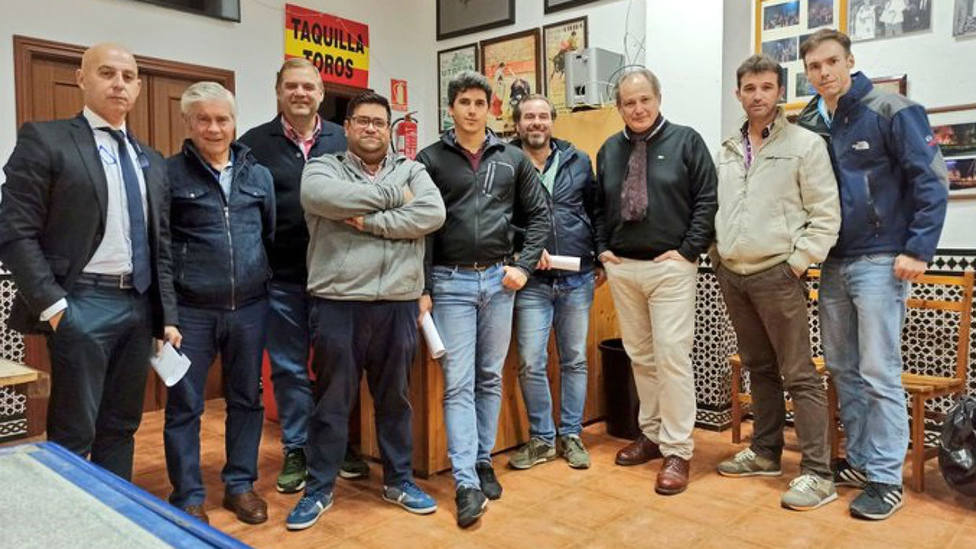 Miembros de la recién creada Escuela Taurina Curro Guillén de Utrera (Sevilla)