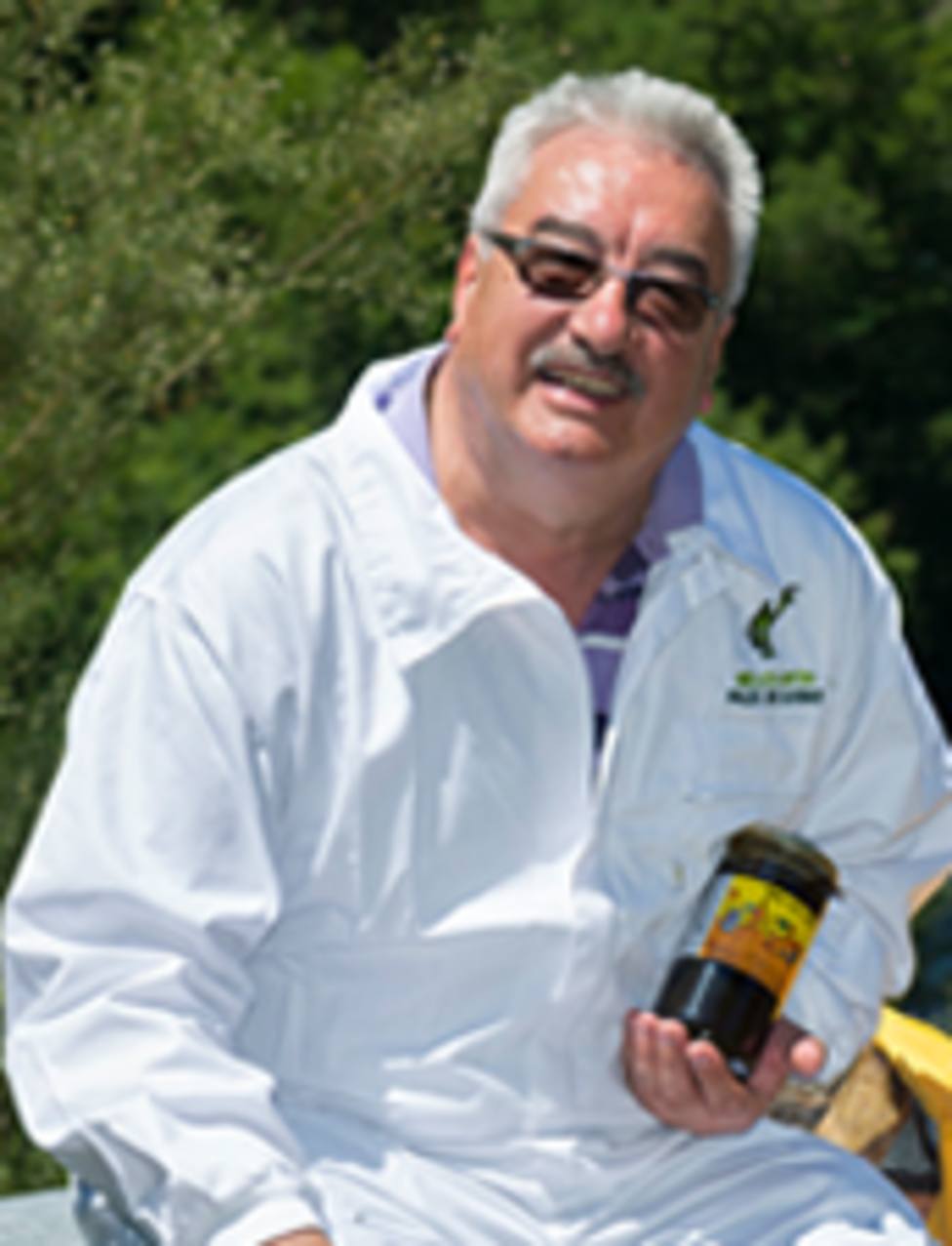 Pesar por la muerte de David Corral, fundador de la primera productora de miel de Galicia