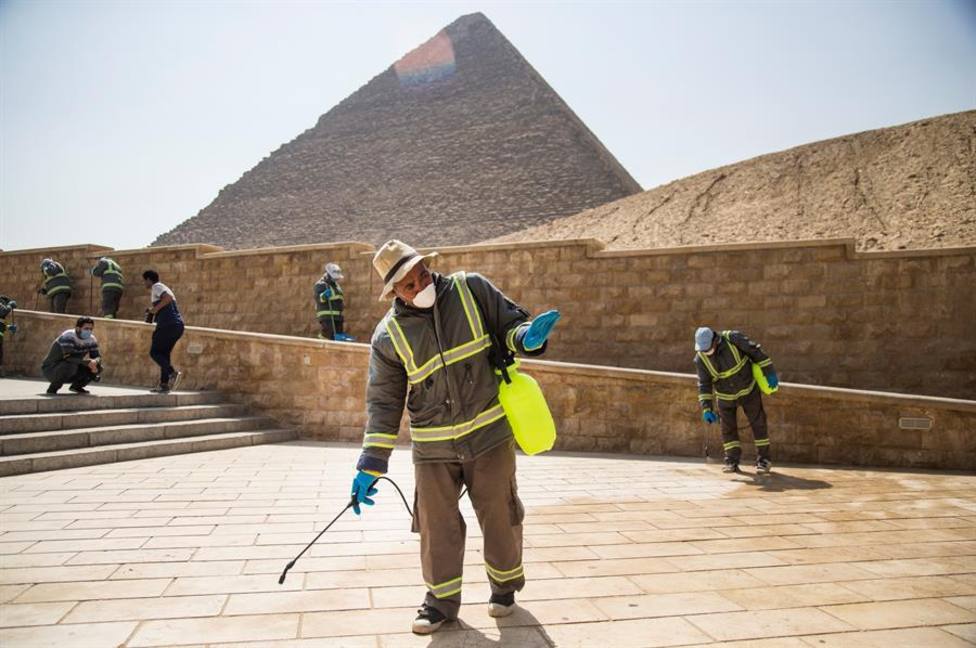 Se ha higienizado el entorno de las pirámides de Keops, Kefren y Micerinos por coronavirus