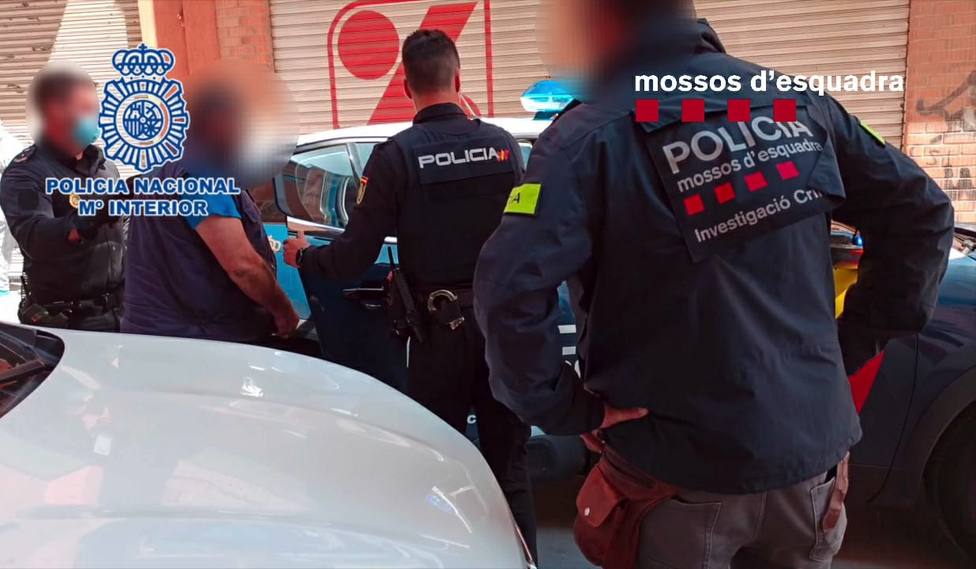 Detención de los miembros del grupo criminal - MOSSOS DESQUADRA