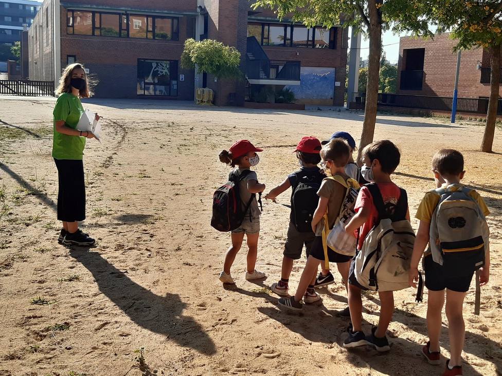 Niños y niñas participan en actividades extraescolares - FUNDACIÓ PERE TARRÉS - Archivo