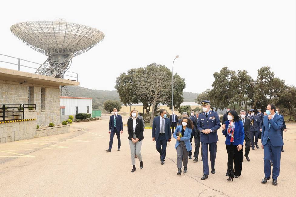 El rey Felipe VI inaugura una nueva antena en el complejo INTA-NASA de Robledo