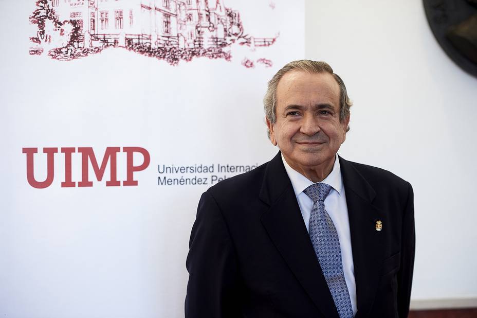 Emilio Lora-Tamayo, cesado como rector de la UIMP