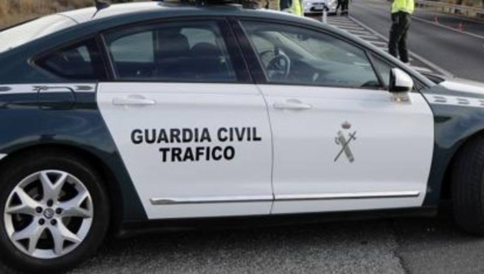 La Guardia Civil intercepta a un centenar de conductores que superaban tasa de alcohol y drogas en S. Froilán