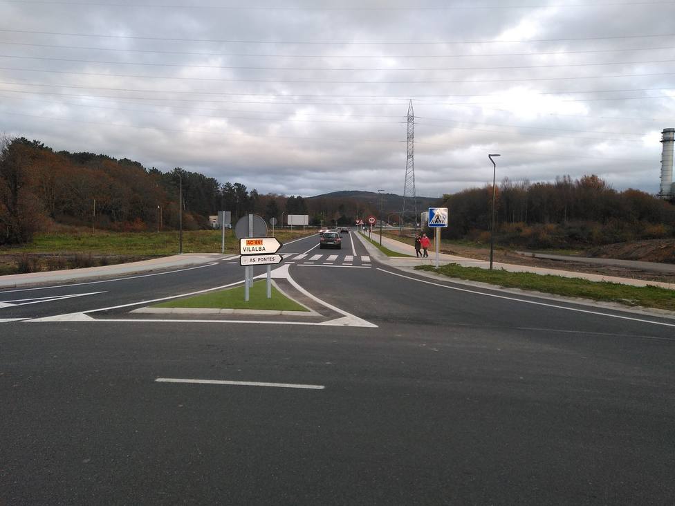 El nuevo víal en su interseción con la carretera AC-101, hacía Ortigueira - FOTO: Xunta