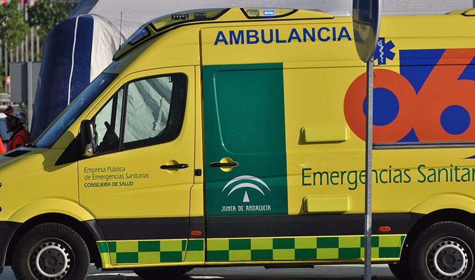 Dos muertos y cuatro heridos tras la colisión de varios coches en La Carlota