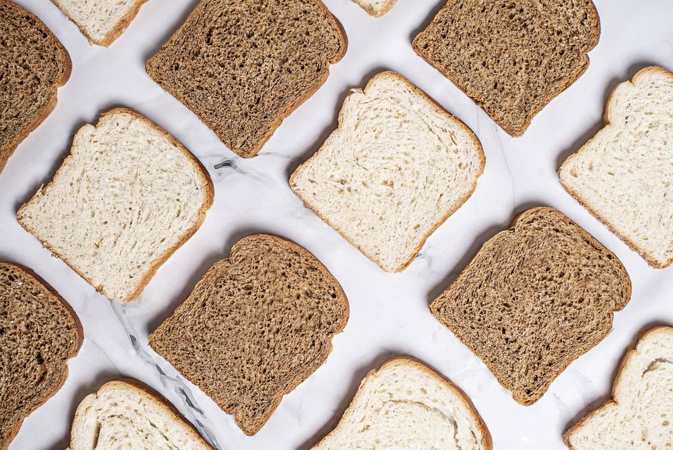 Los ingredientes del pan de molde que pueden cargarse nuestra dieta