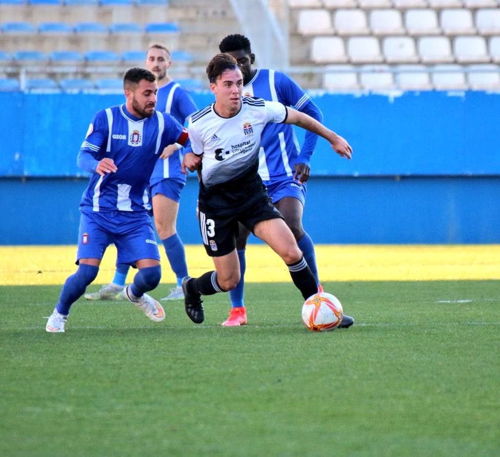 El CF Lorca Deportiva reacciona a tiempo para salvar un punto (2-2)