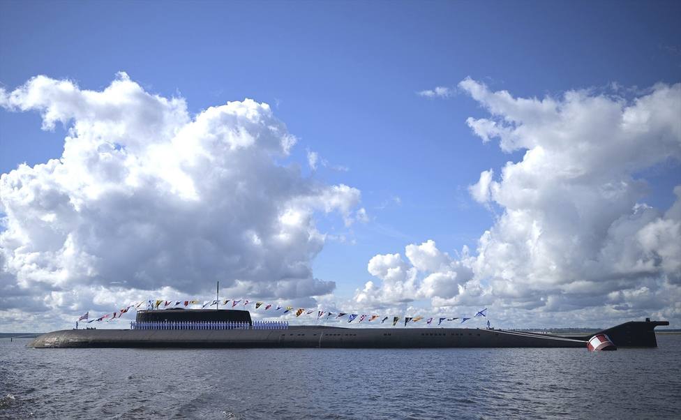 El submarino ruso K-266 Orel en un acto en Kronstadt, Rusia