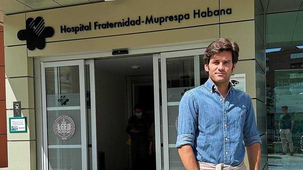 José Garrido tras abandonar el centro hospitalario donde ha estado ingresado desde el domingo