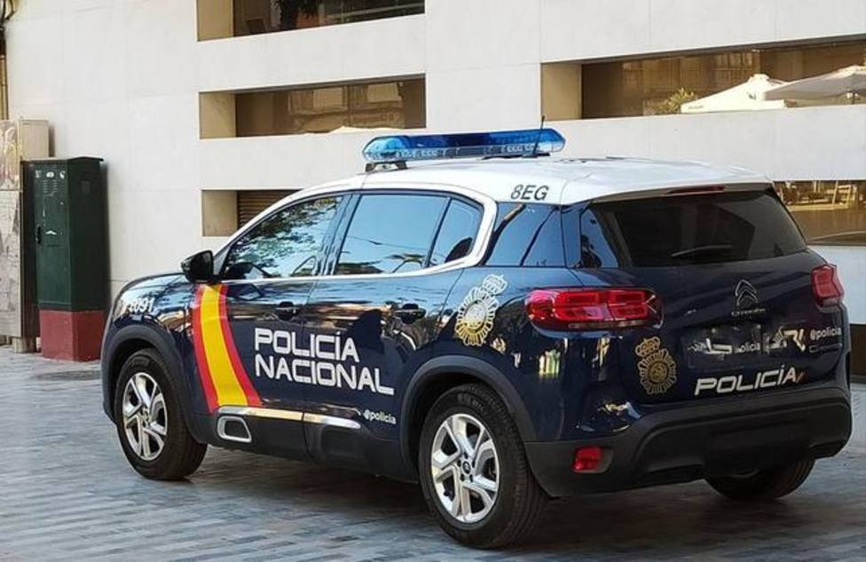 La Policía detiene a un padre por abandonar a su hijo pequeño dentro de un carrito de bebé en Palma