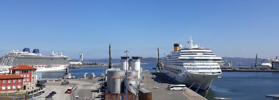 Tres cruceros en la ciudad de A Coruña