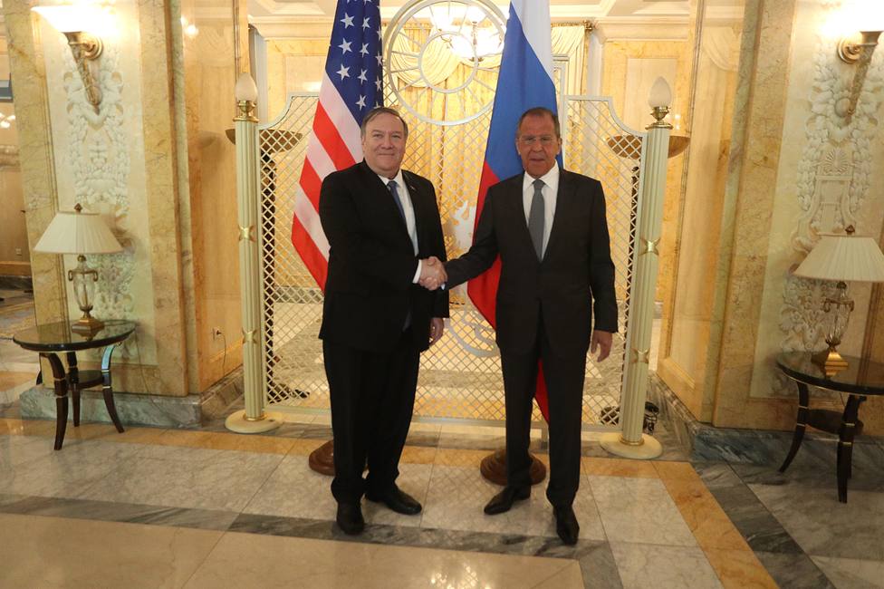 Pompeo y Lavrov abogan por hacer el esfuerzo de mejorar las relaciones entre EEUU y Rusia