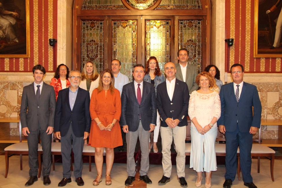 Nuevo equipo de gobierno del Ayuntamietno de Sevilla