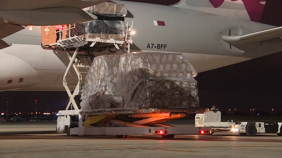 Boeing 777 de la compañía Qatar Cargo, que despegó de Shangai y ha llegado a Valencia esta madrugada