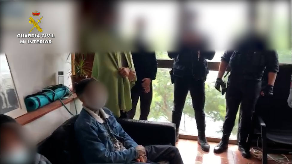 La Guardia Civil detiene a seis personas por estafar en 21 provincias con la venta de mascarillas