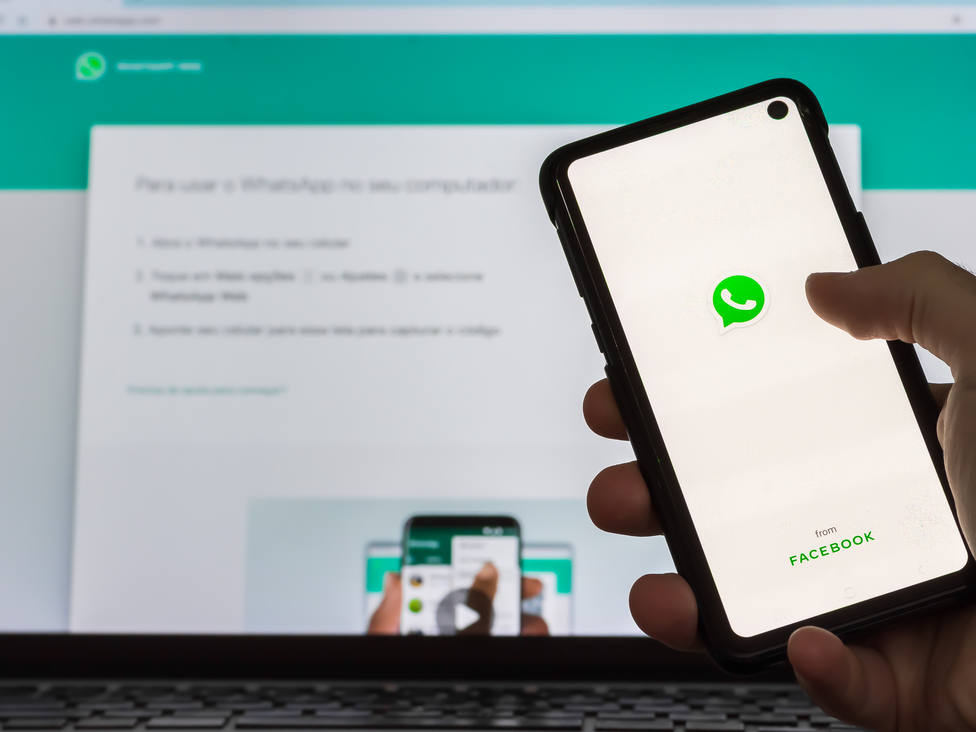 La nueva opción de WhatsApp que te permitirá tener las manos libres mientras hablas con tus amigos