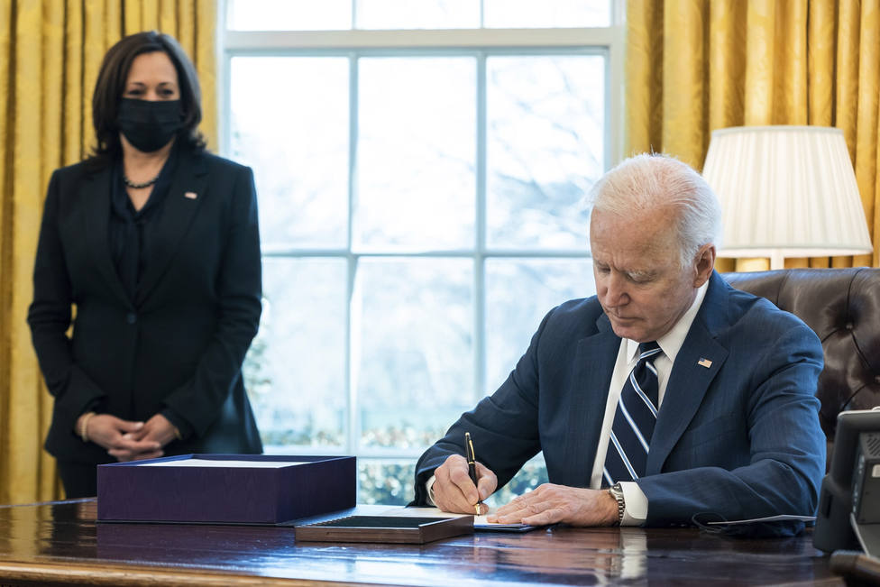 Biden aplaude a los supervivientes y descendientes de las víctimas en la Semana de Recuerdo del Holocausto